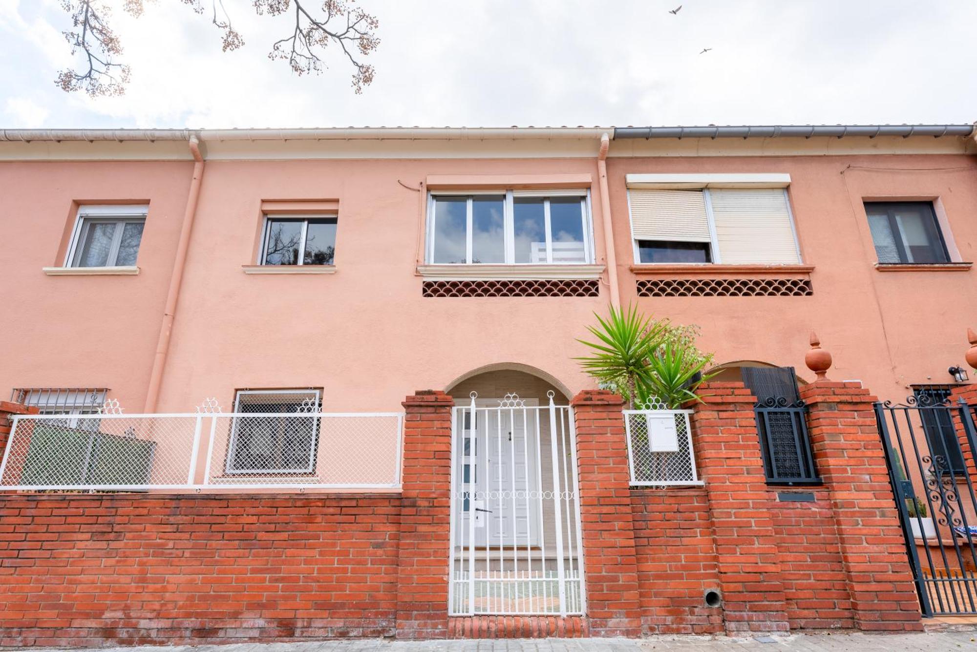 La Sagrera House Vila Barcelona Exterior foto